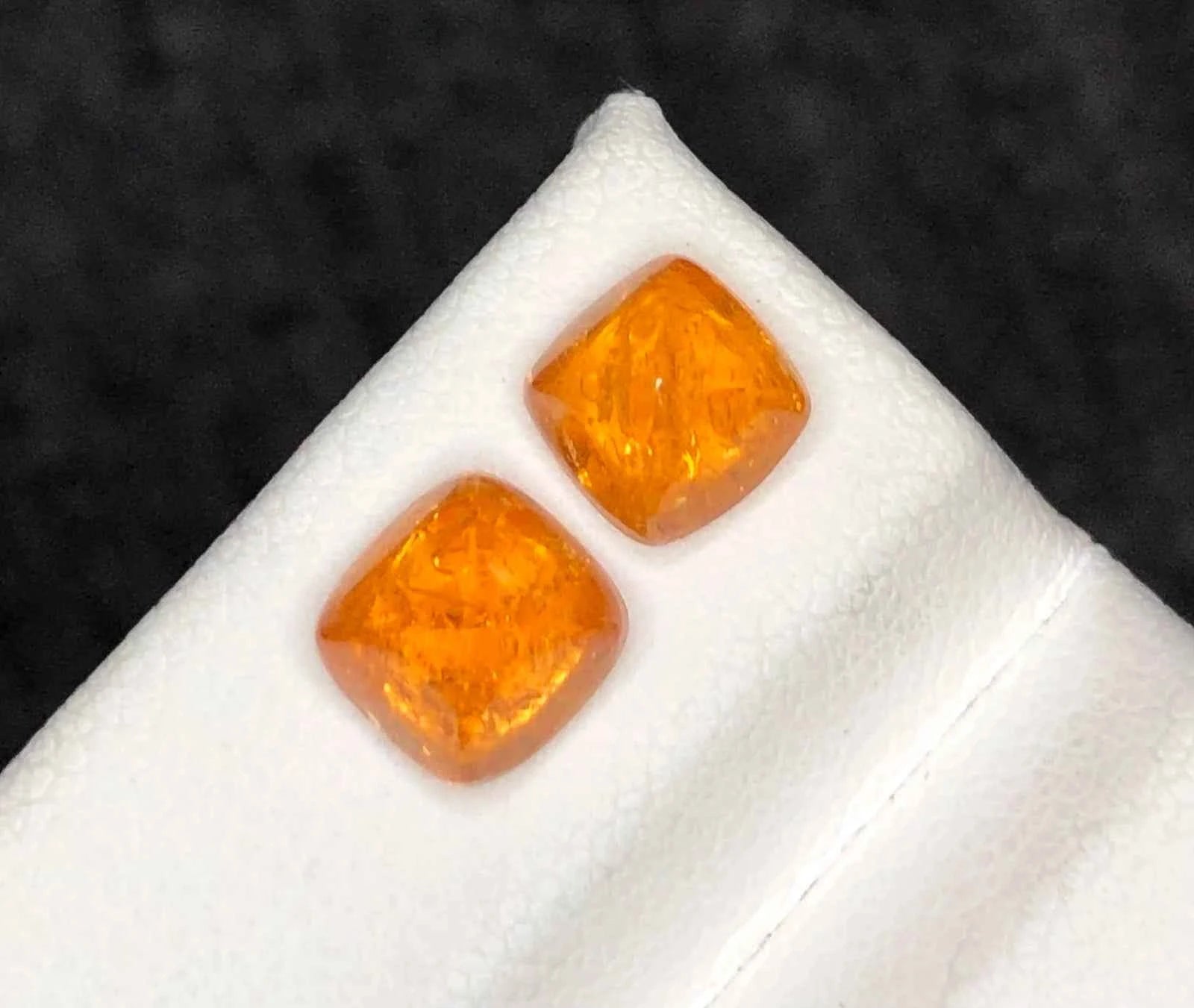 (3.94ct) Natural Spessartite Garnet - Majestic Mandarin Orange - Large 10x8mm Oval - Untreated (WAV51)
