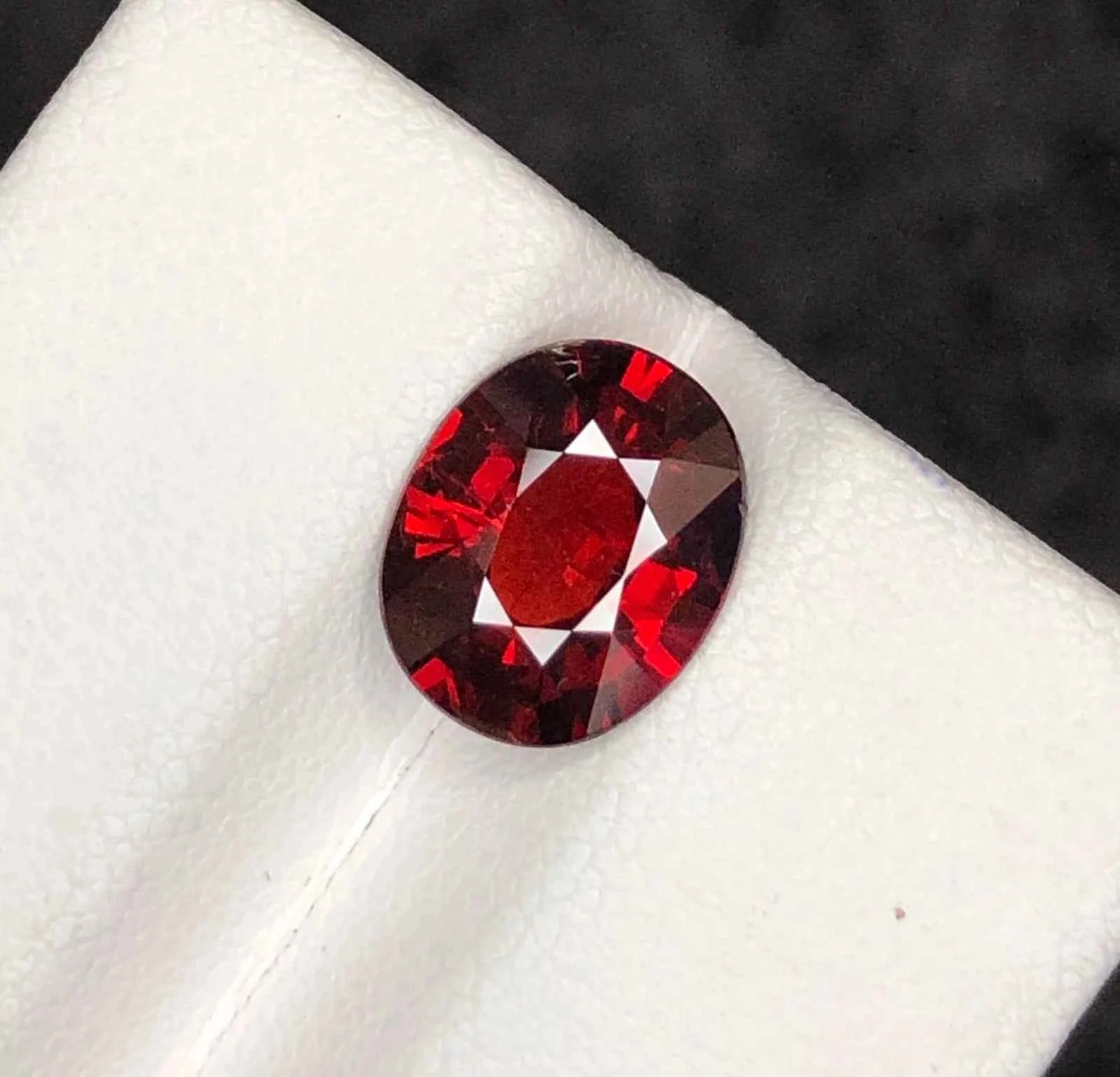 (3.52ct) Natural Spessartite Garnet - Vibrant Mandarin Orange - Large 10x8mm Oval Cut (WAV43)
