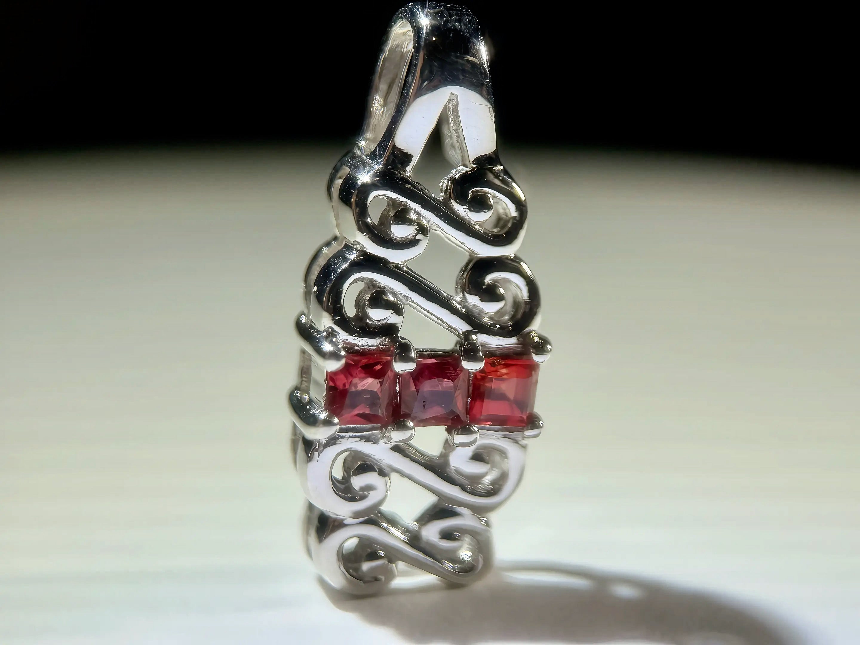 Natural Red Ruby Pendant (2.54g) (WAVJ2)