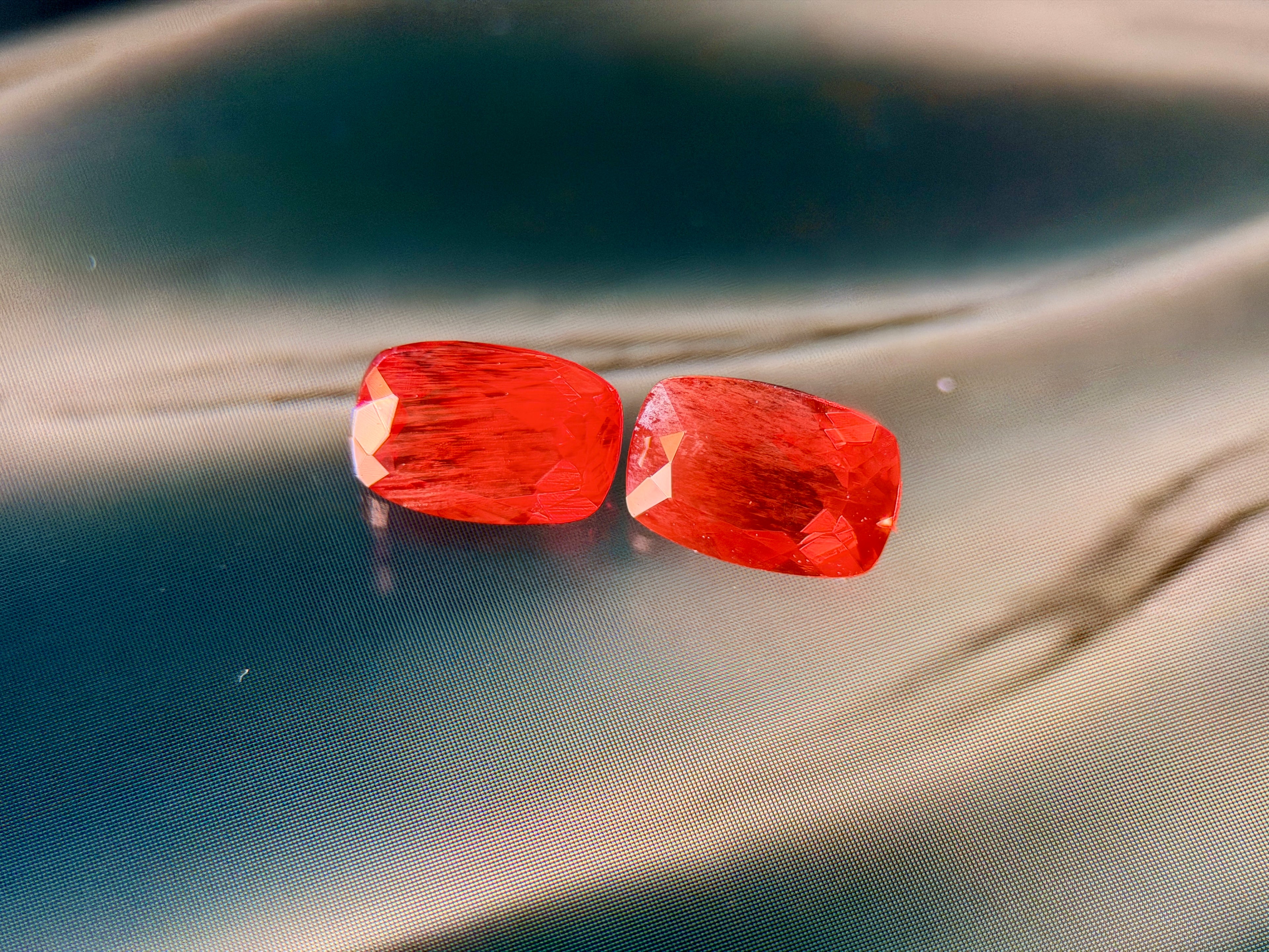 Matching Pair: (0.96ctw) Natural Red Andesine Feldspar - Rare Congolese Gems - Oval Cut (WAV52)