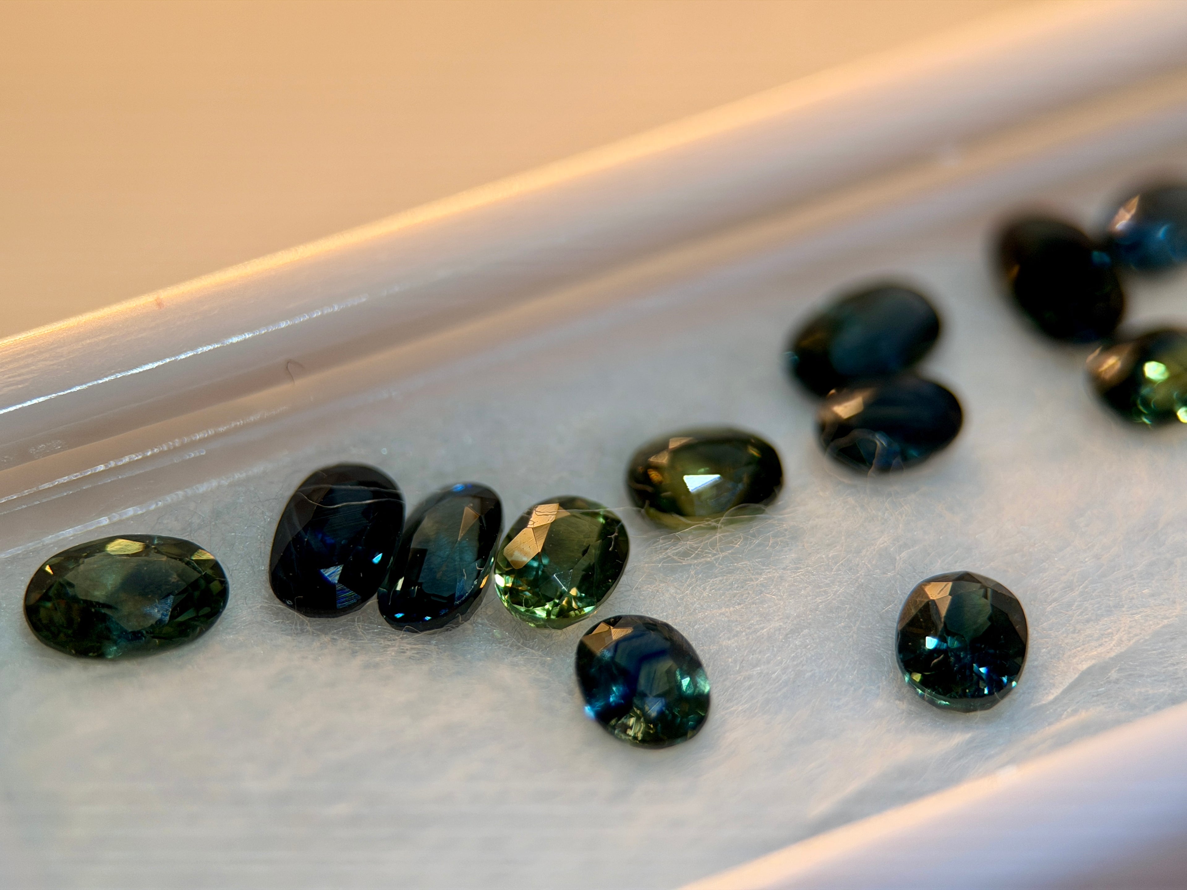 (9.90ctw) Precision-Cut Montana Teal Sapphire Melee Parcel (WAVS7)