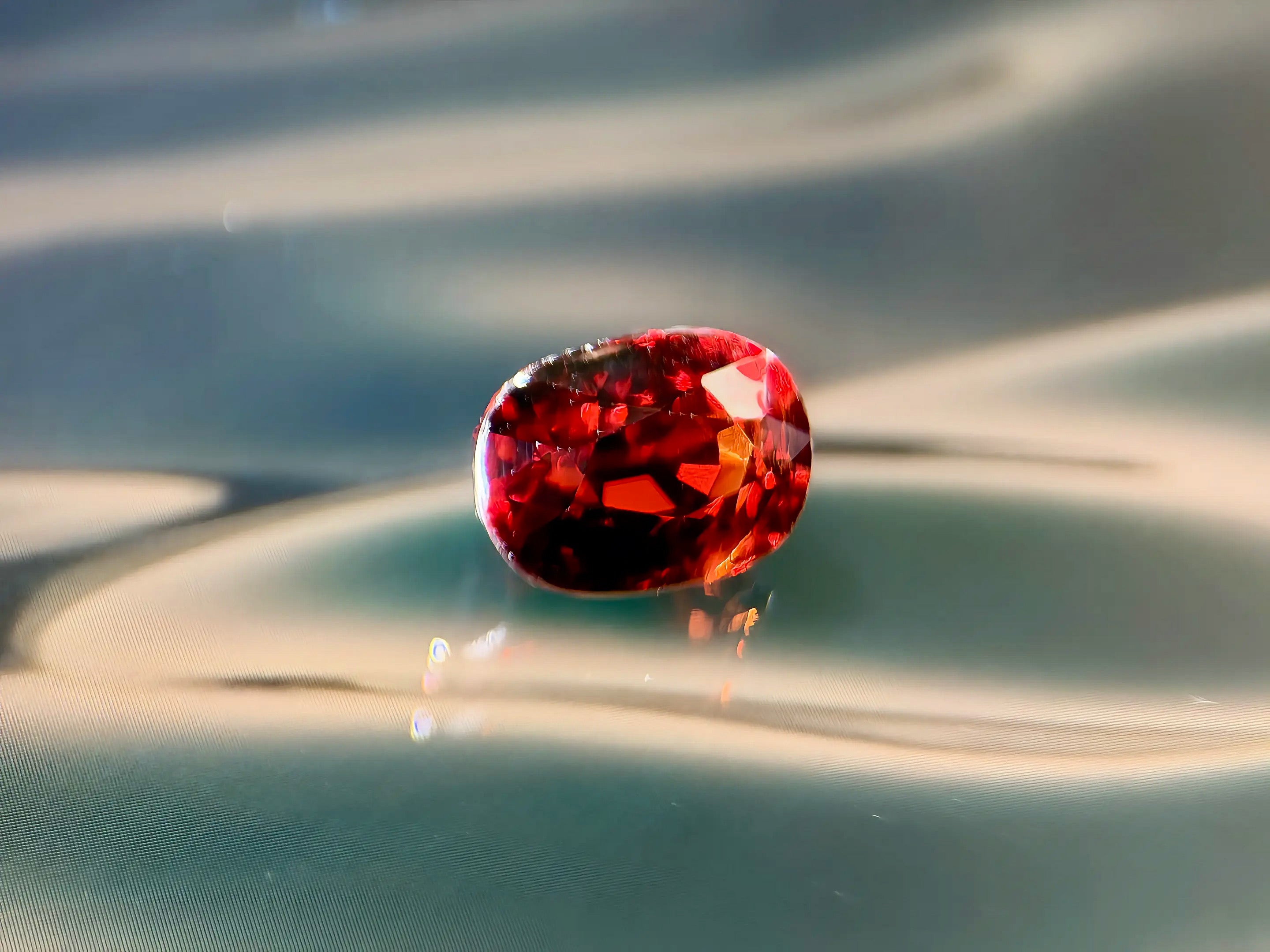 (3.69ct) Natural Rhodolite Garnet - Vivid Raspberry Red - Precision Oval Cut - Untreated (WAV58)
