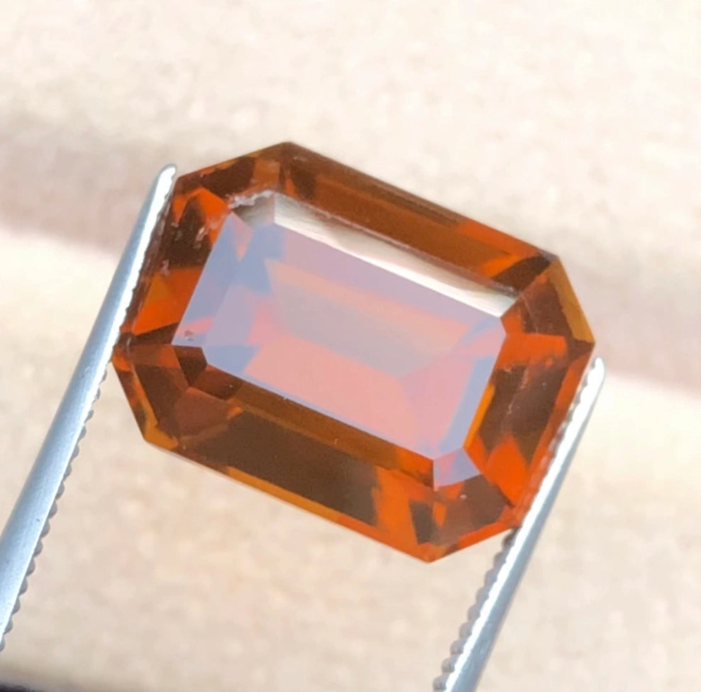 8.0ct Natural Madeira Citrine - Precision Cut - Deep Burnt Orange - VS Top Quality (WAV85)