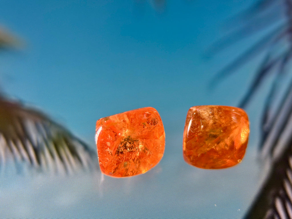 (3.94ct) Natural Spessartite Garnet - Majestic Mandarin Orange - Large 10x8mm Oval - Untreated (WAV51)