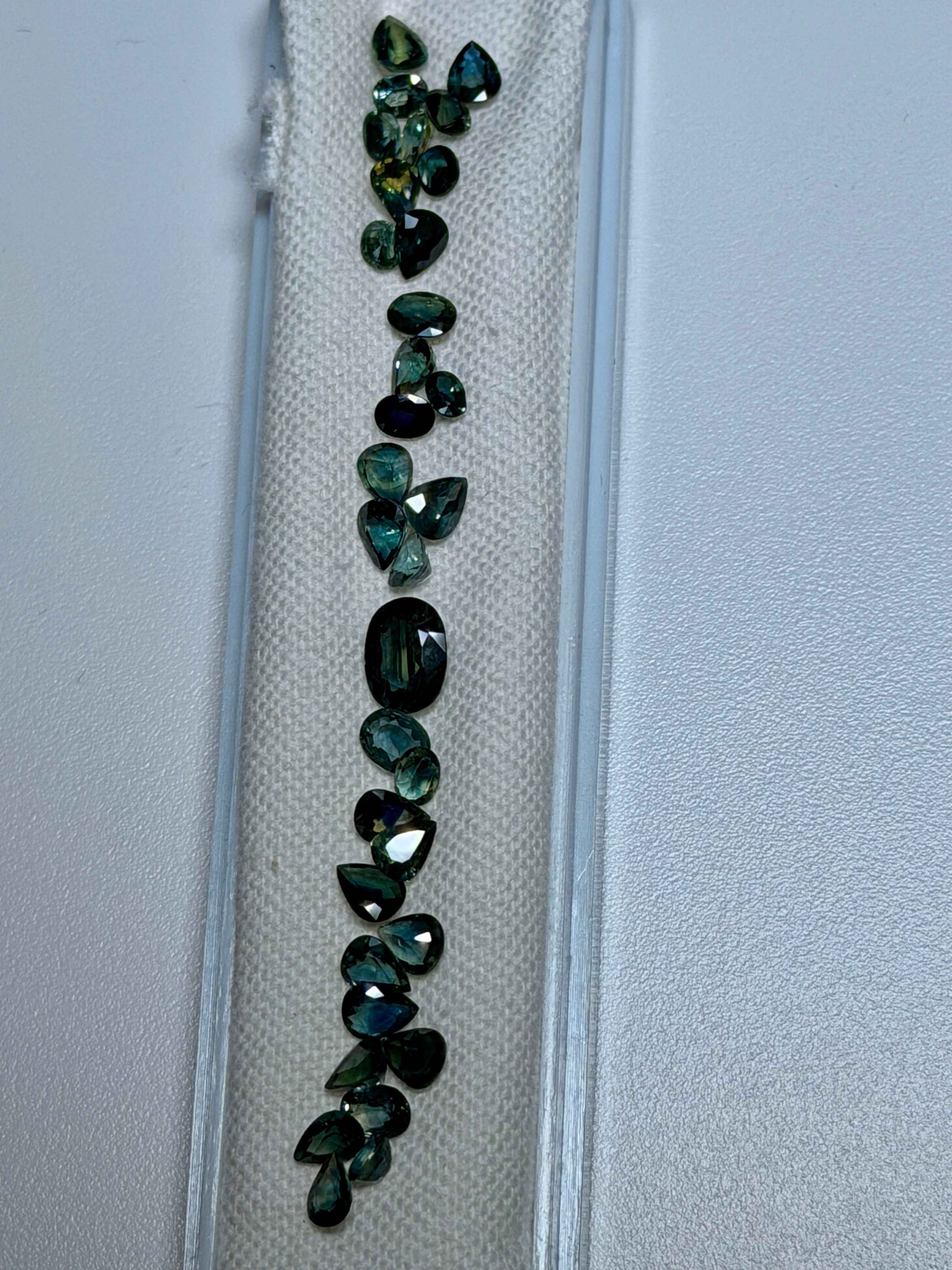 Natural Montana Teal Sapphire (11.18 cts) (WAVS1)