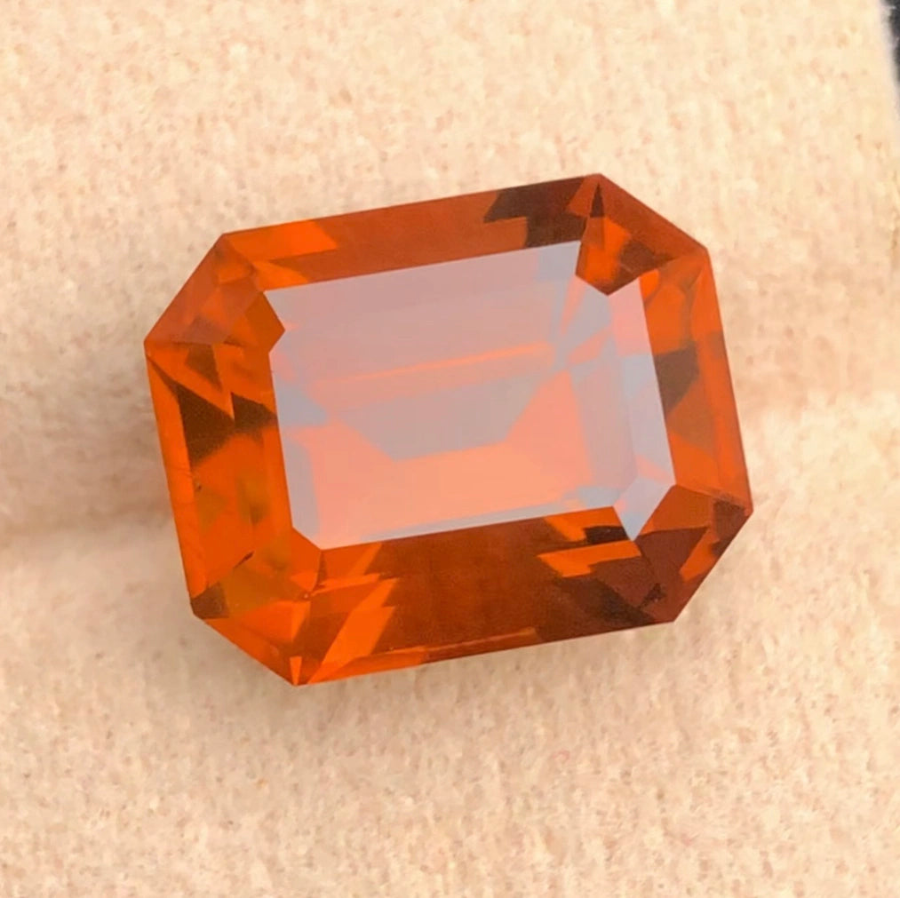 8.0ct Natural Madeira Citrine - Precision Cut - Deep Burnt Orange - VS Top Quality (WAV85)
