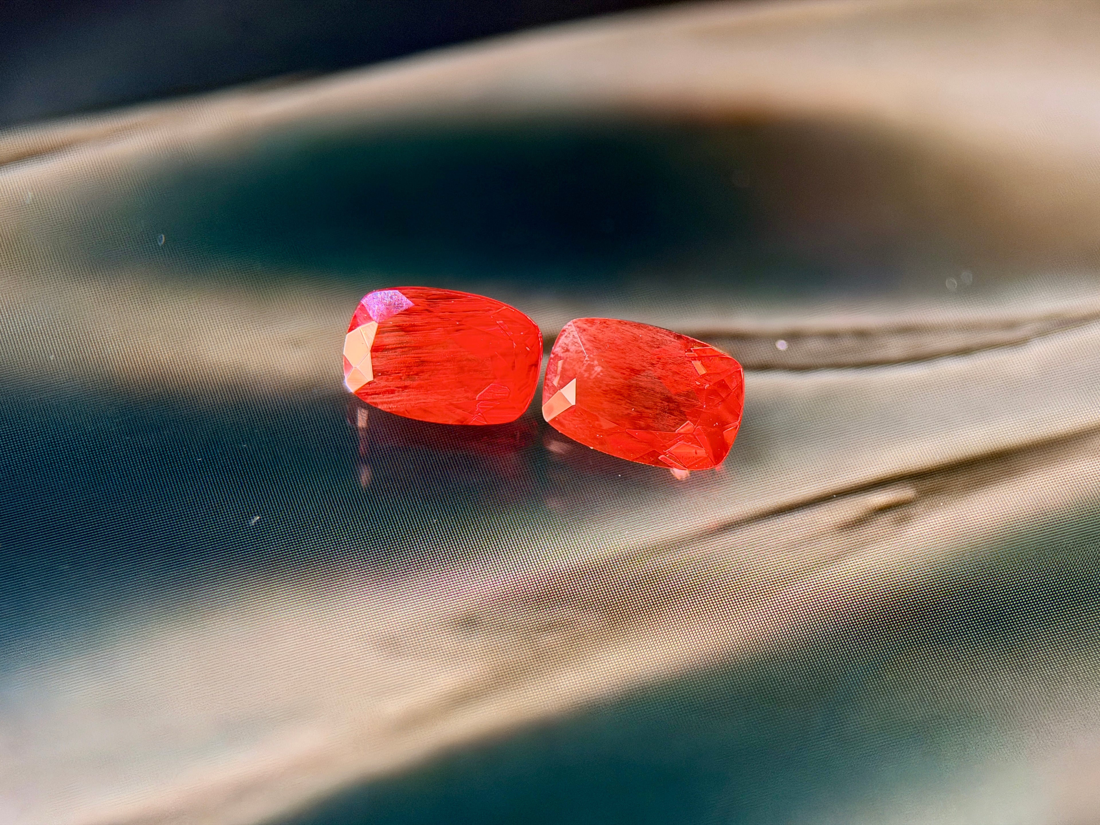 Matching Pair: (0.96ctw) Natural Red Andesine Feldspar - Rare Congolese Gems - Oval Cut (WAV52)