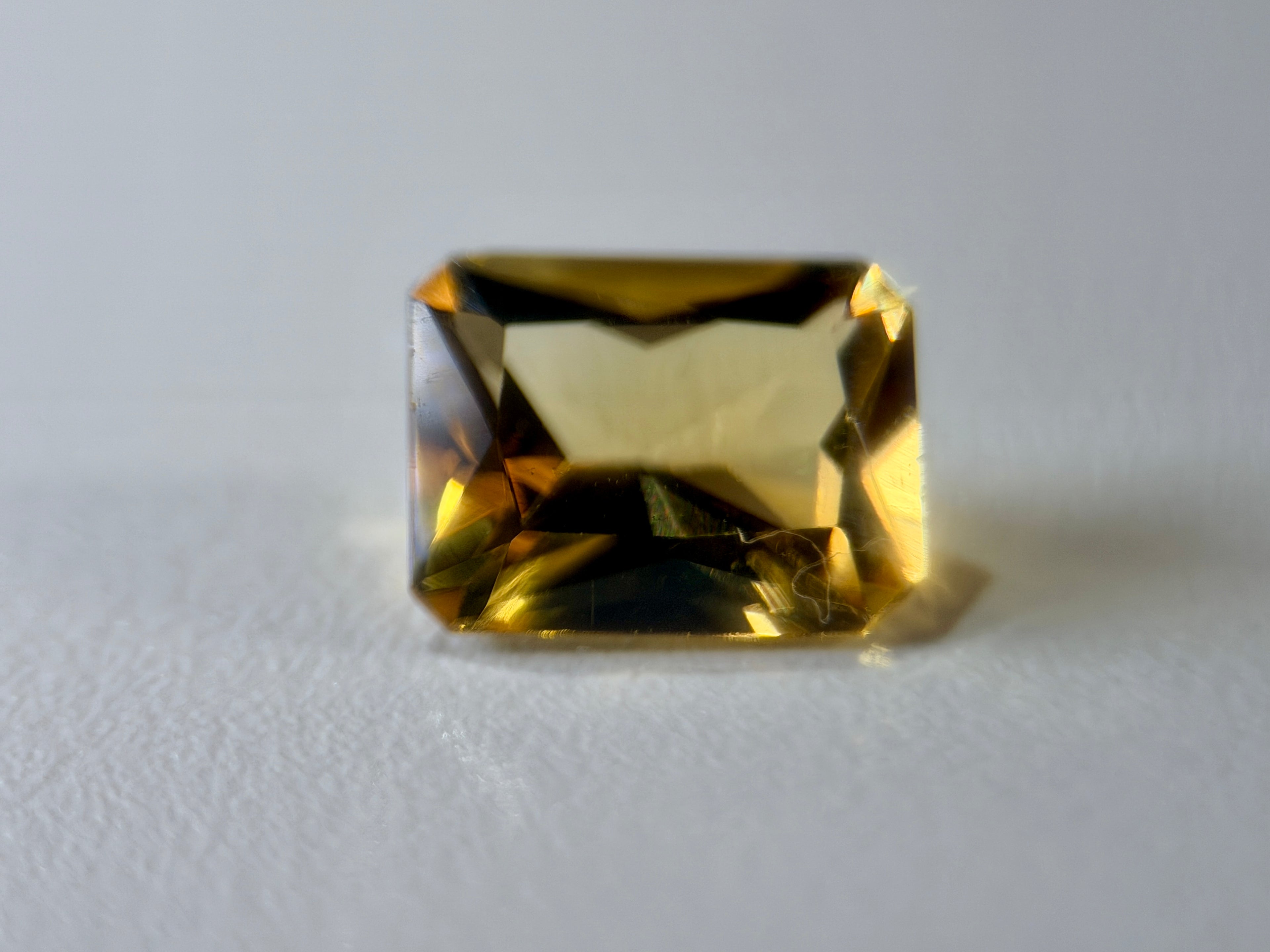 AAA QUALITY RARE BRAZIL YELLOW BERYL (1.90 CT) (WAV16)