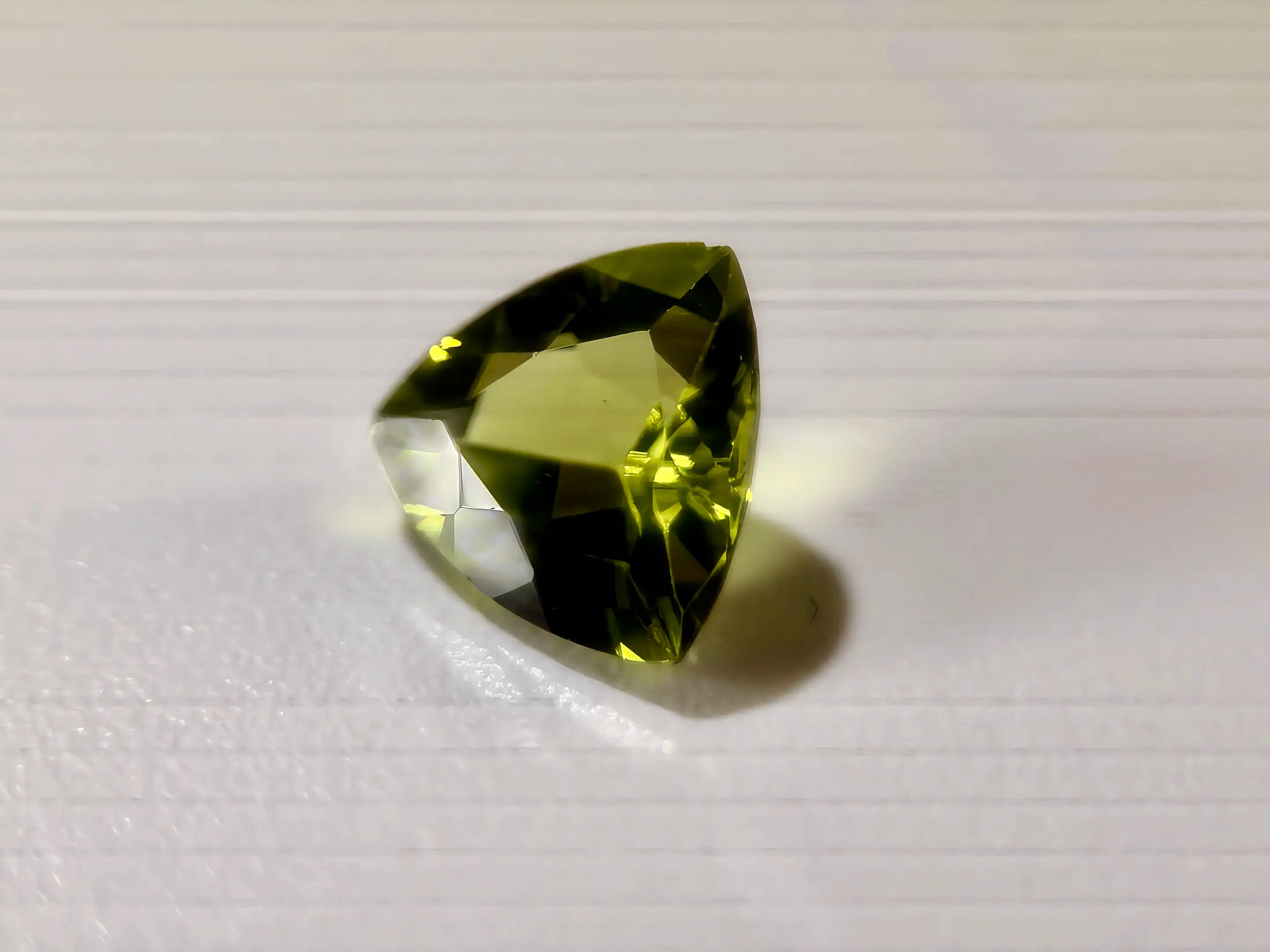(2.17ct) Natural Green Peridot - Eye-Clean Untreated (WAV53)
