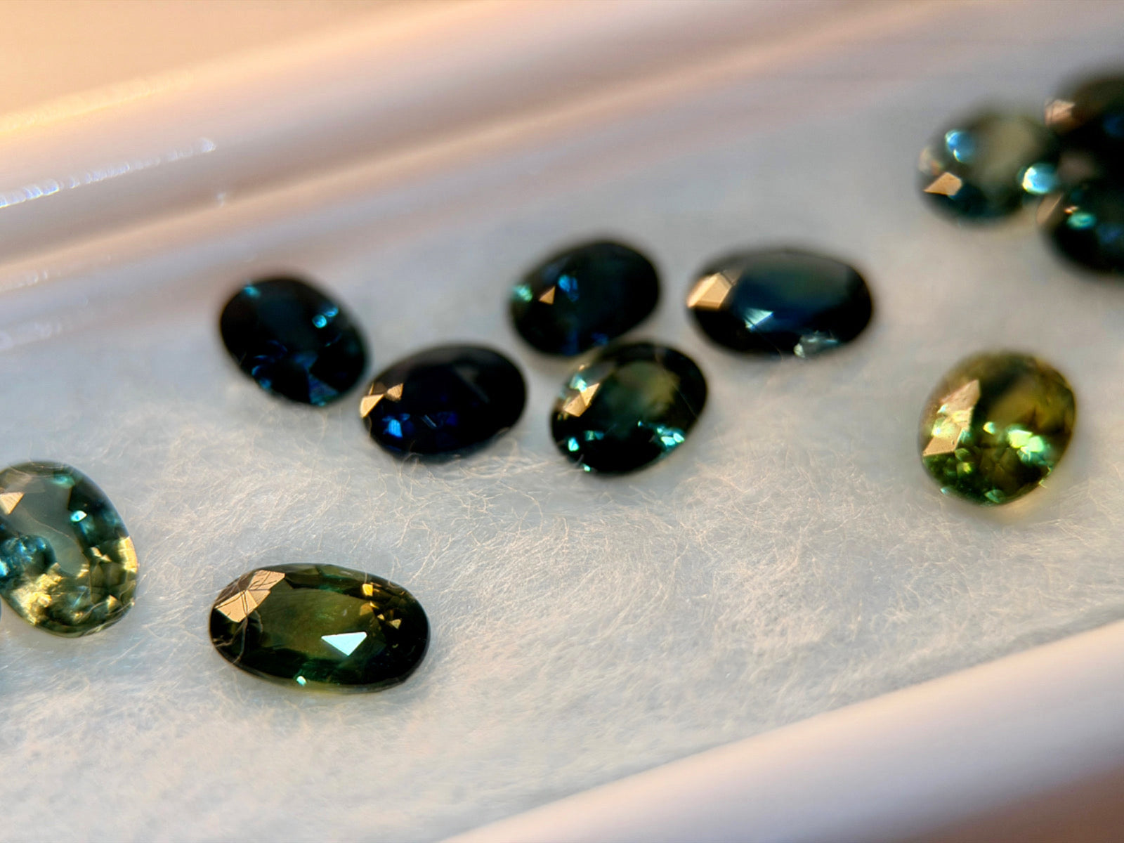 (9.90ctw) Precision-Cut Montana Teal Sapphire Melee Parcel (WAVS7)