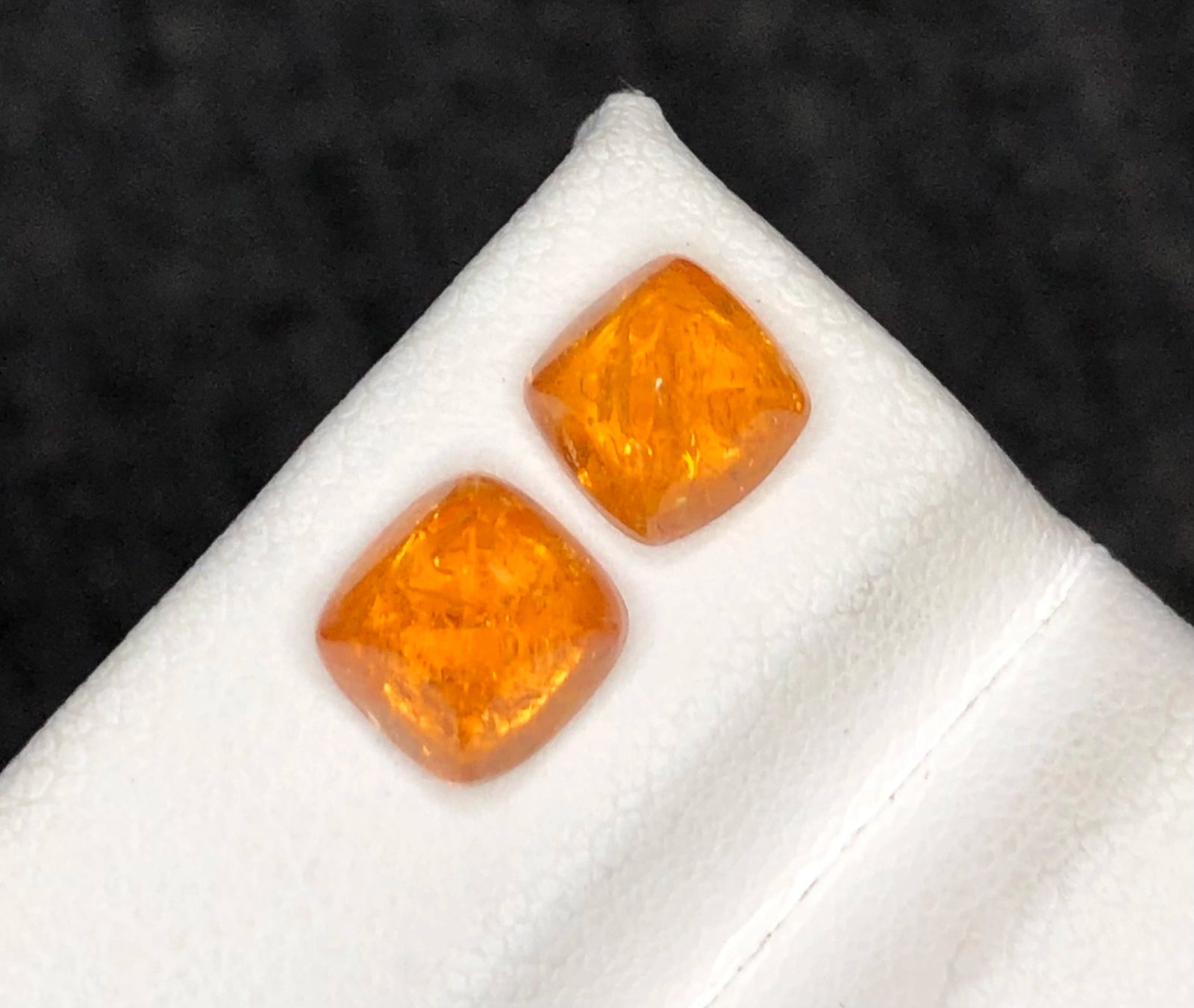 (3.94ct) Natural Spessartite Garnet - Majestic Mandarin Orange - Large 10x8mm Oval - Untreated (WAV51)
