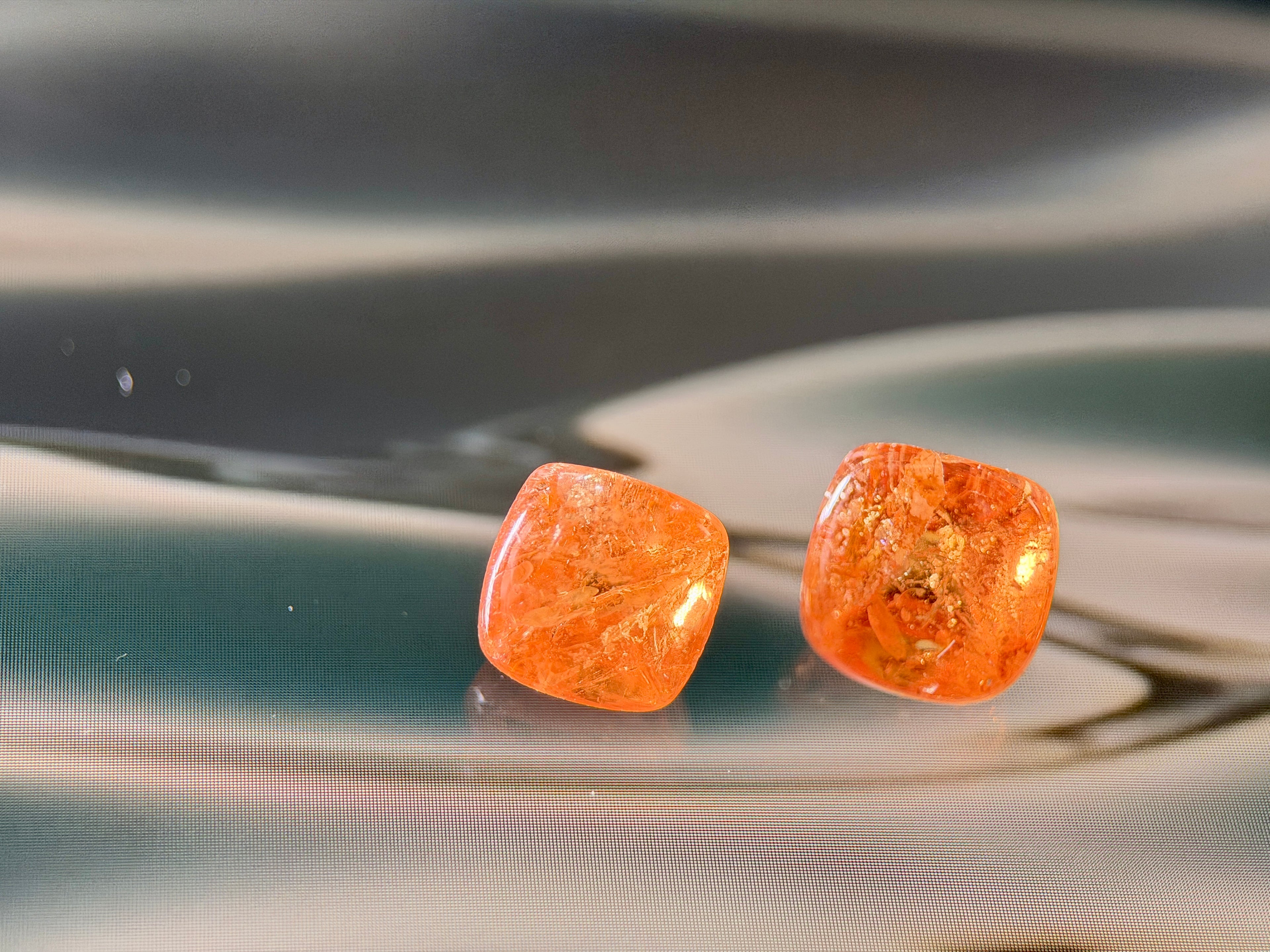 (3.94ct) Natural Spessartite Garnet - Majestic Mandarin Orange - Large 10x8mm Oval - Untreated (WAV51)