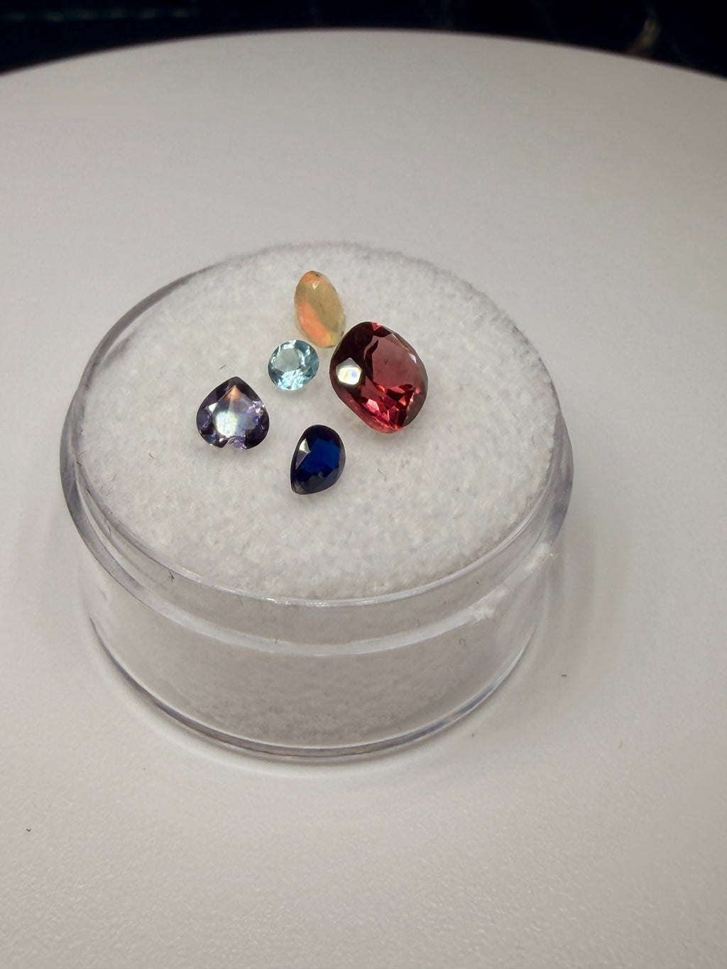 Natural Gemstone Parcel - (1.82ct) Garnet, Opal, Iolite, Kyanite, Apatite (Rare Earth Stones) (WAVS4))