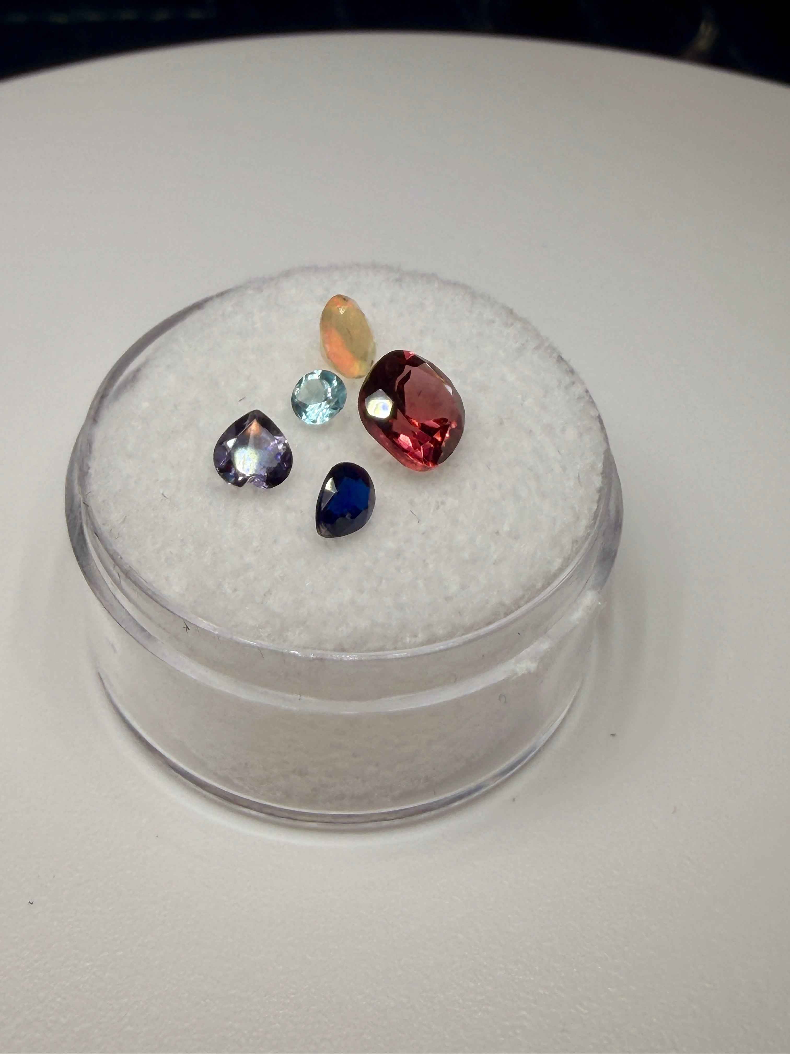 Natural Gemstone Parcel - (1.82ct) Garnet, Opal, Iolite, Kyanite, Apatite (Rare Earth Stones) (WAVS4))