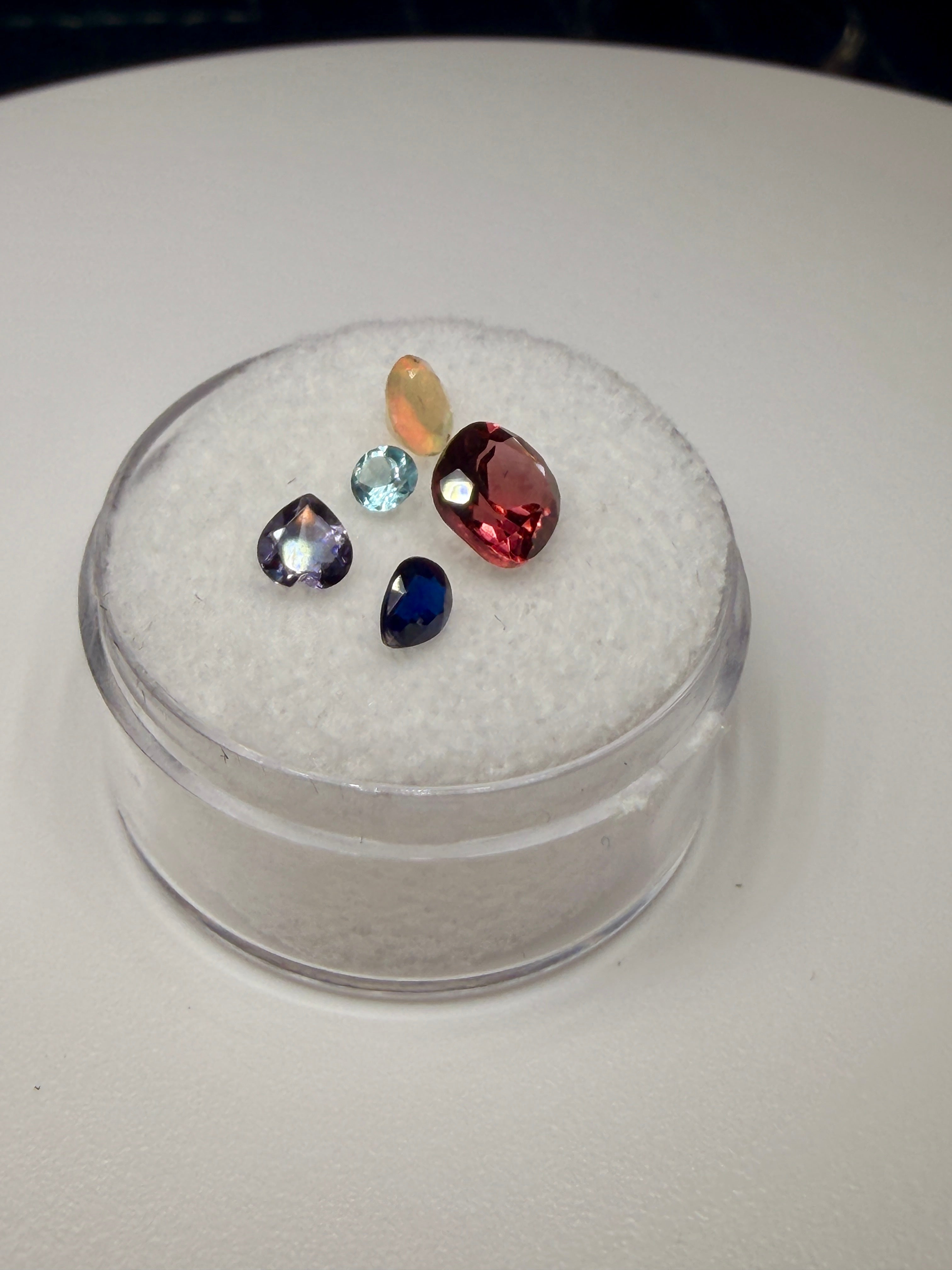 Natural Gemstone Parcel - (1.82ct) Garnet, Opal, Iolite, Kyanite, Apatite (Rare Earth Stones) (WAVS4))