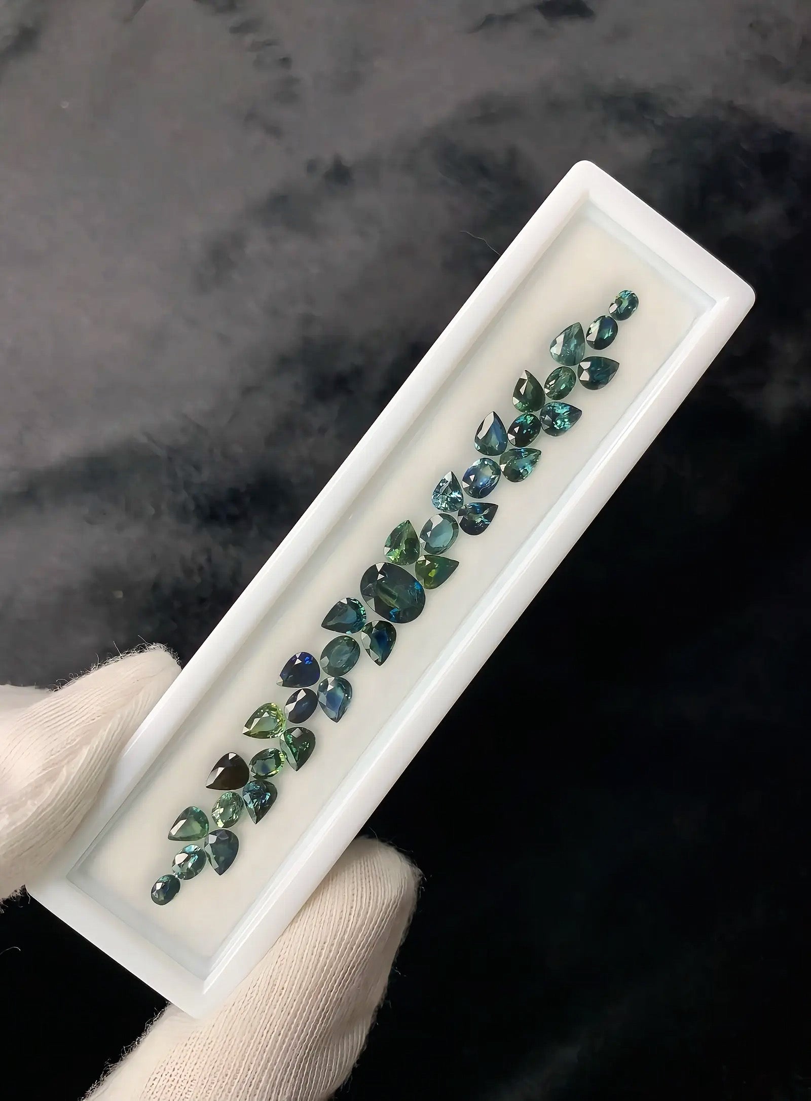 Natural Montana Teal Sapphire (11.18 cts) (WAVS1)