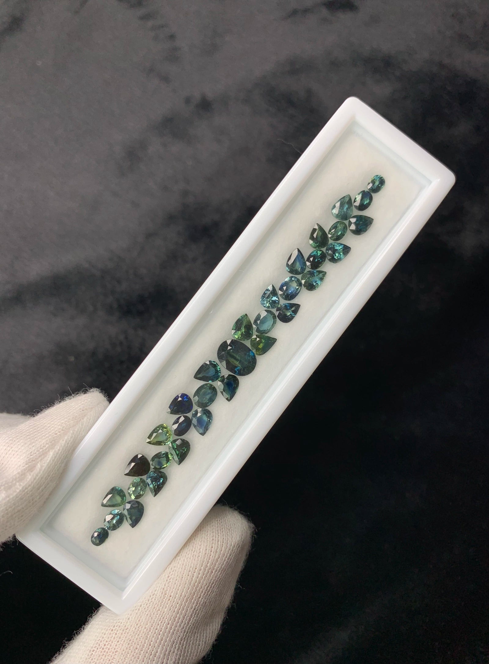 Natural Montana Teal Sapphire (11.18 cts) (WAVS1)