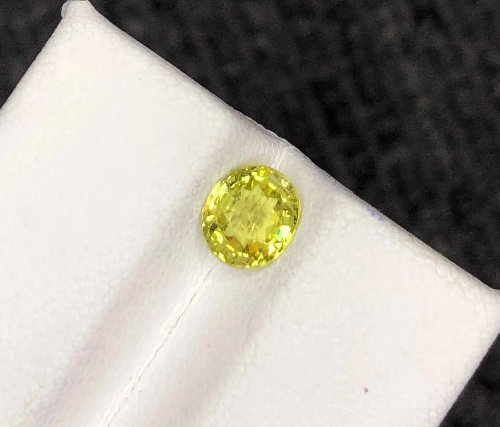 (1.06ct) Natural Chrysoberyl - Rare Neon Yellow - Precision Oval Cut - VS Untreated (WAV48)