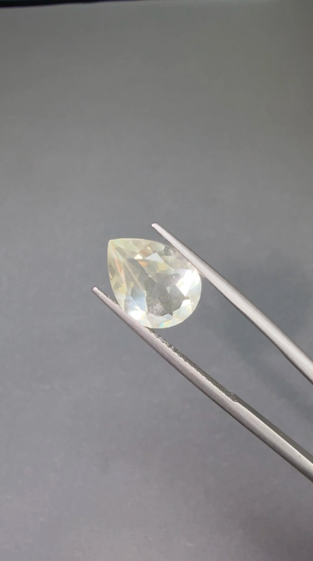 (2.79ct) Natural Golden Orthoclase - Rare Precision Faceted Oval - 100% Untreated Gemstone (WAV35)