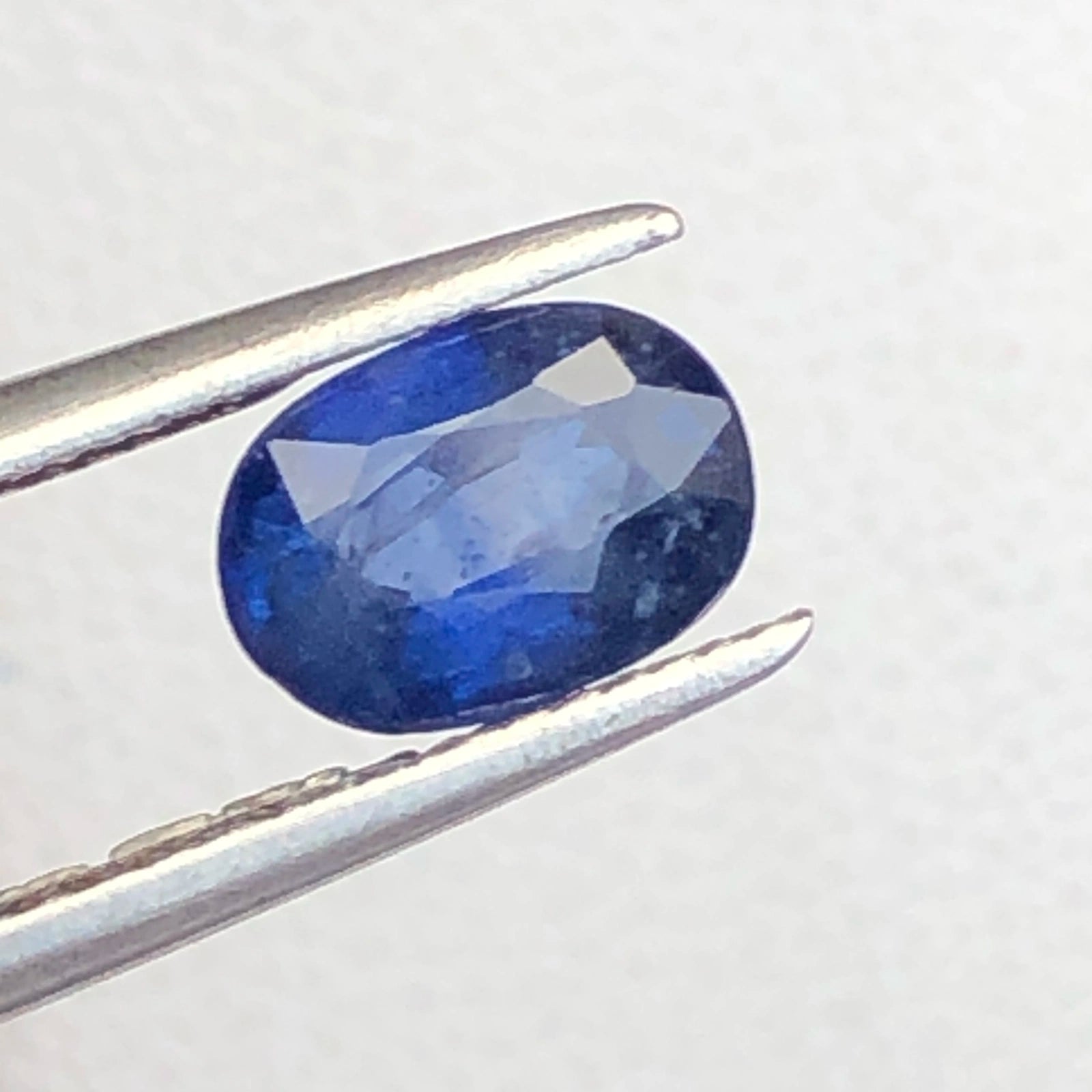 1.20ct Natürlicher Blauer Saphir - Lebhaftes Königsblau - Präzisionsschliff (WAV66)