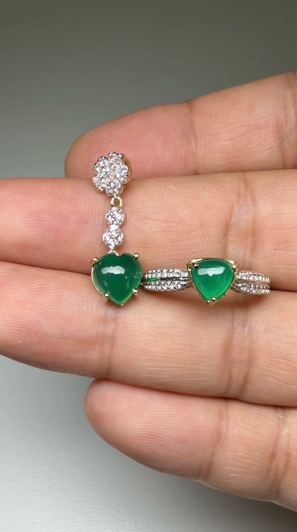 Natural Neon Chrome Green Chalcedony Pendant Only (2.54g) (WAVJ5)