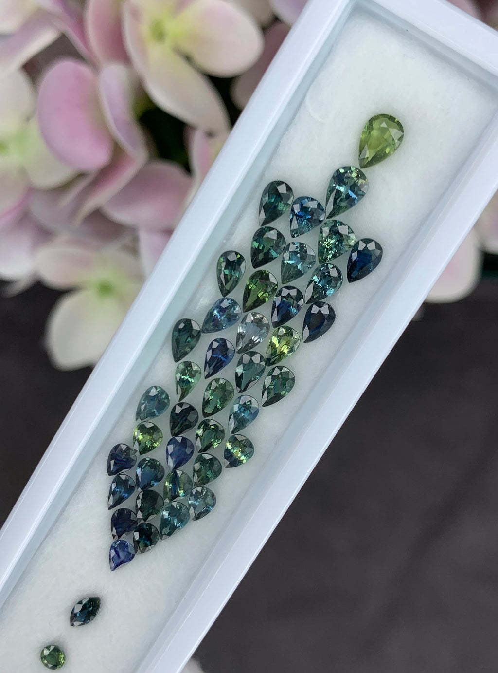 Natural Montana Teal Sapphire Parcel ( 10.59 cts ) (WAVS2)