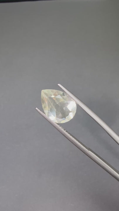 (2.79ct) Natural Golden Orthoclase - Rare Precision Faceted Oval - 100% Untreated Gemstone (WAV35)