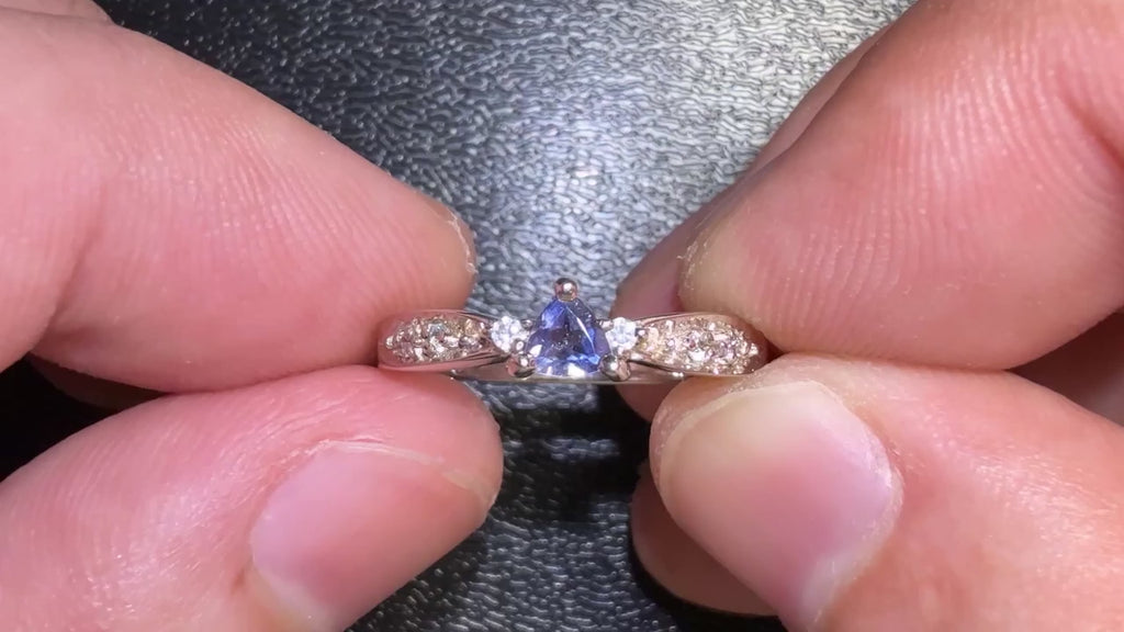 Natural Vivid Indigo Blue Iolite Ring (2.11g) (Size 7) (WAVJ4)