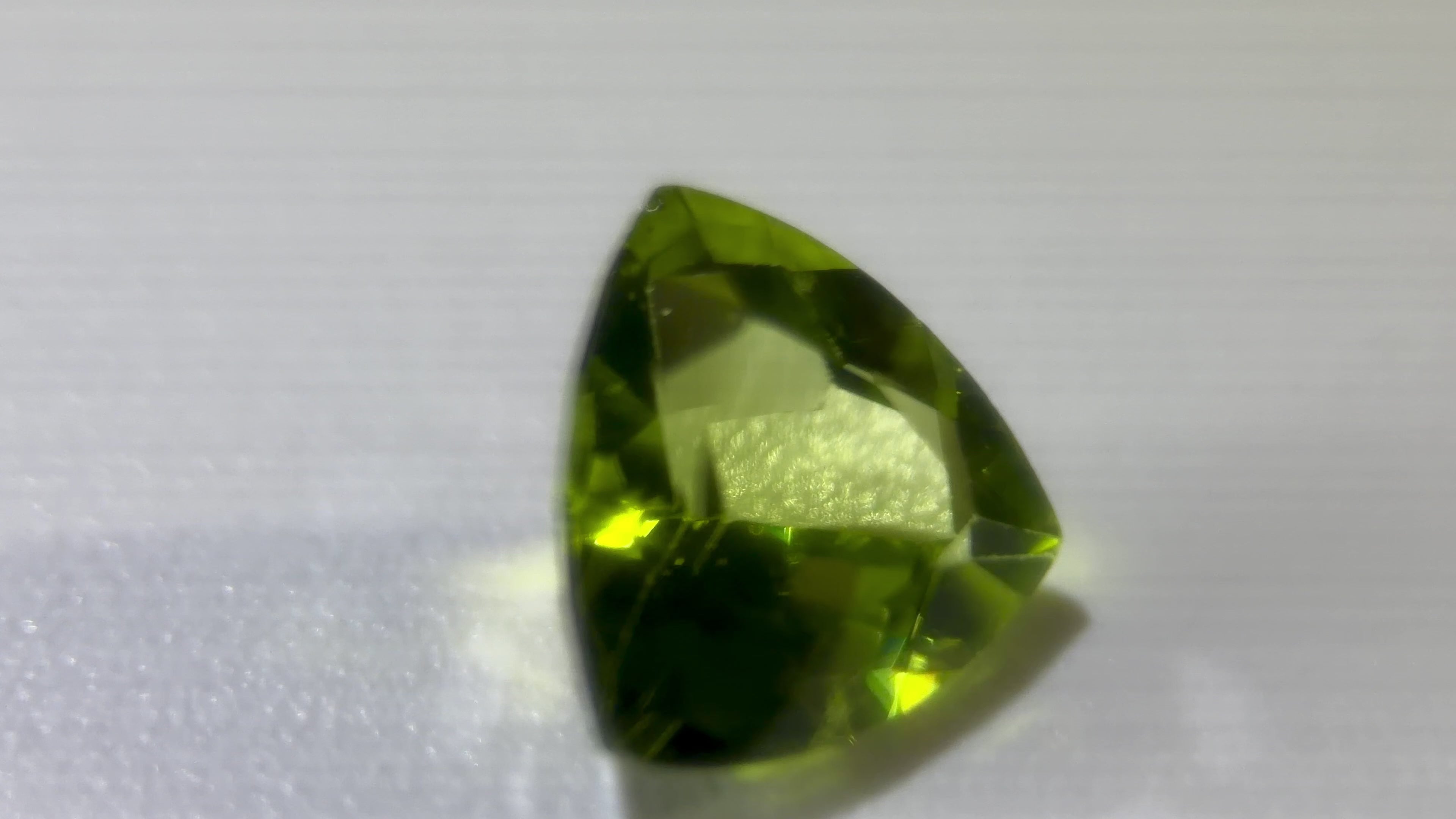 (2.17ct) Natural Green Peridot - Eye-Clean Untreated (WAV53)