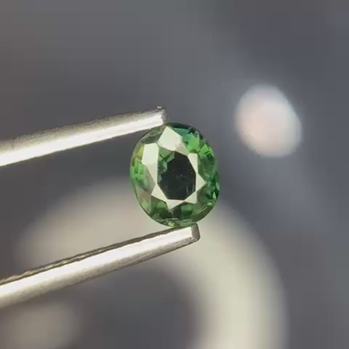 (0.51ct) Natural Bi-Color Sapphire - Rare Madagascar Origin - Precision Cut Oval (WAV56)