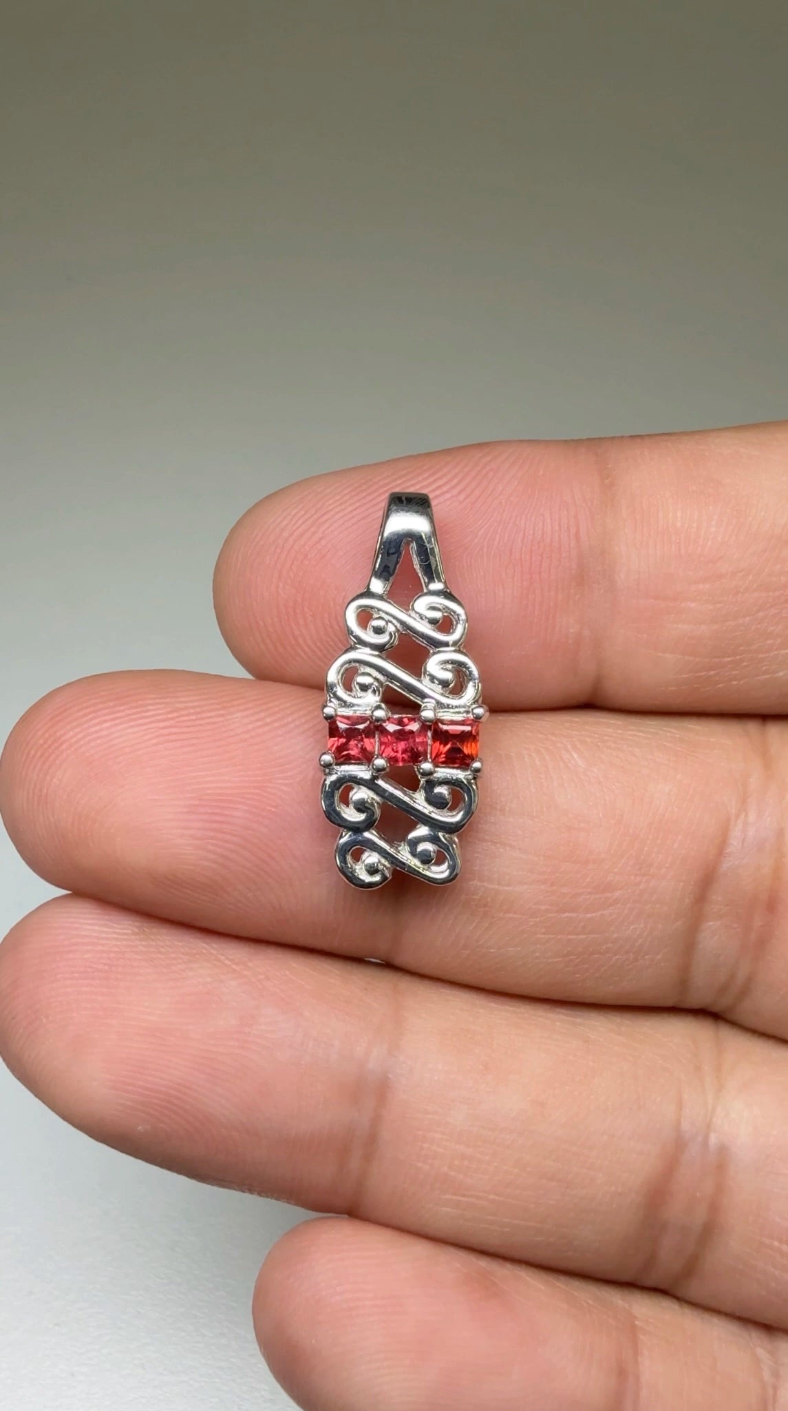 Natural Red Ruby Pendant (2.54g) (WAVJ2)