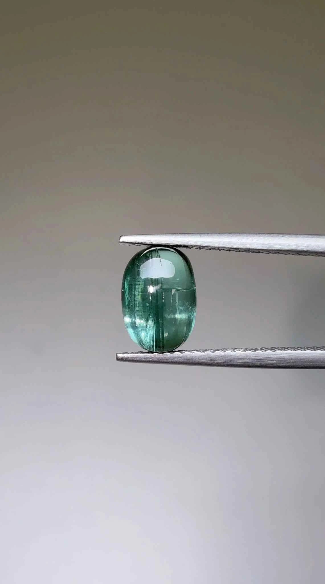 (2.12 CT) Natural Green Tourmaline Cabochon (WAV20)